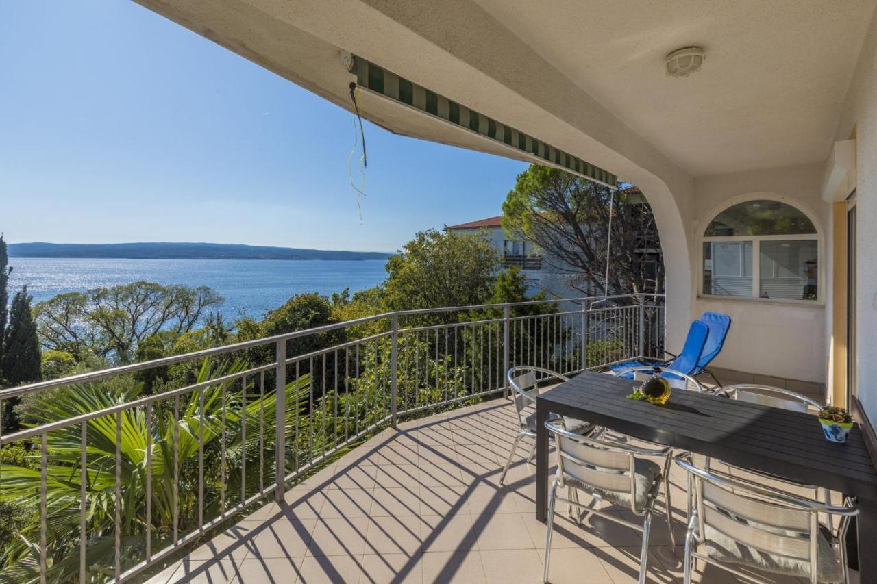 Apartma Kostrencic